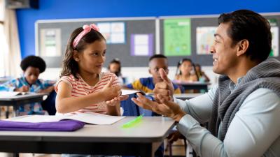 Sign Language teaching classrooms Teacher classroom teaching sign language